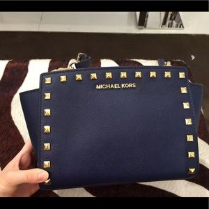 Michaelkors medium Selma with studs